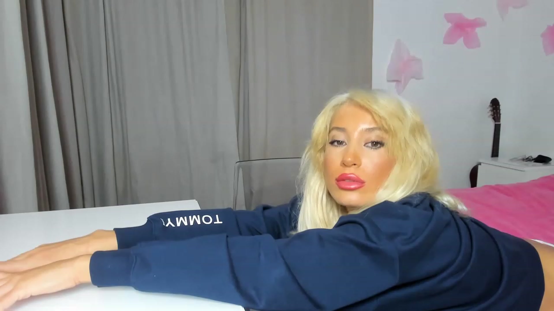 Gallery image thumbnail from AngelEnergyC's myfreecams stream on, 11/16/2022, 10:42 image 20 of 20