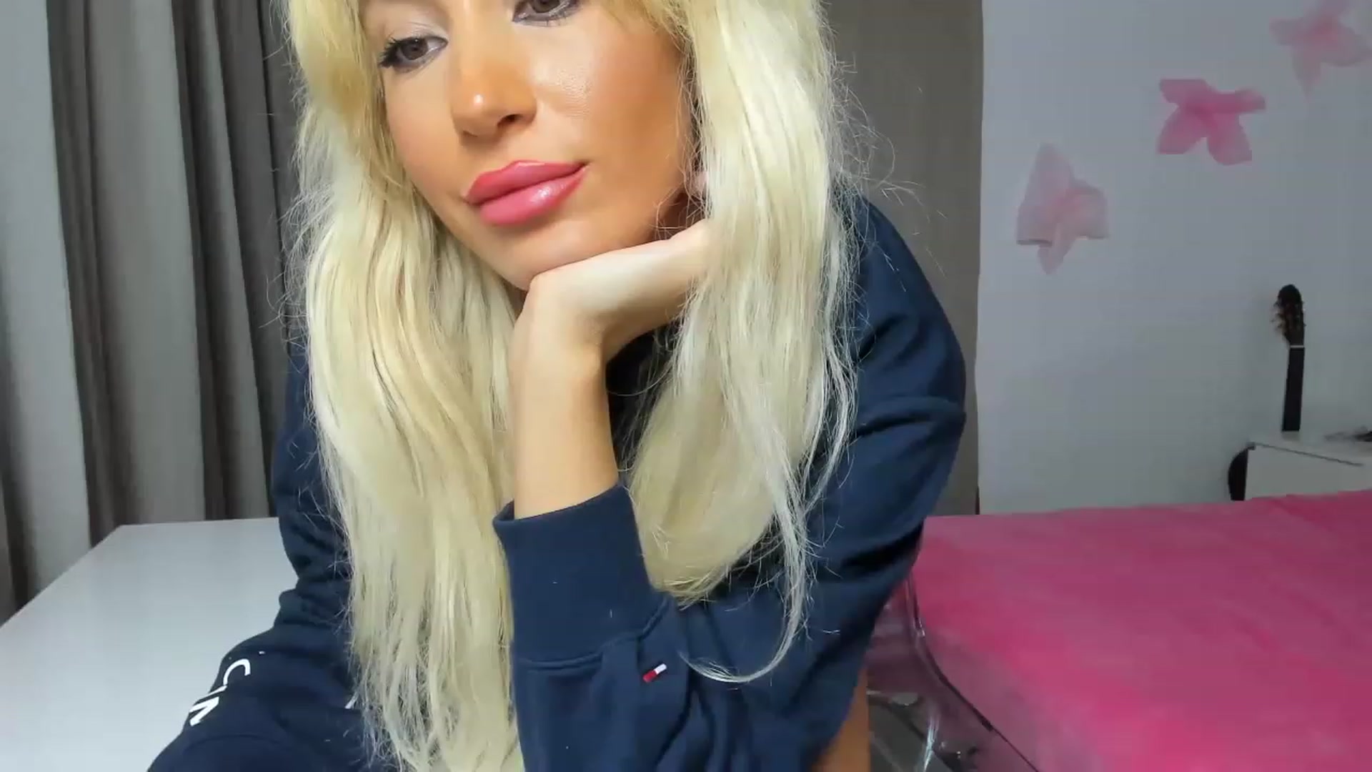 Gallery image thumbnail from AngelEnergyC's myfreecams stream on, 11/16/2022, 10:52 image 2 of 20