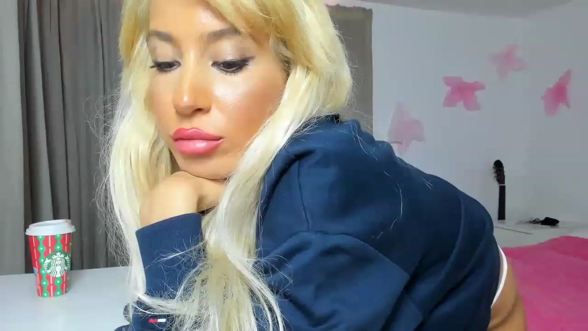 Gallery image thumbnail from AngelEnergyC's myfreecams stream on, 11/16/2022, 12:08 image 2 of 20