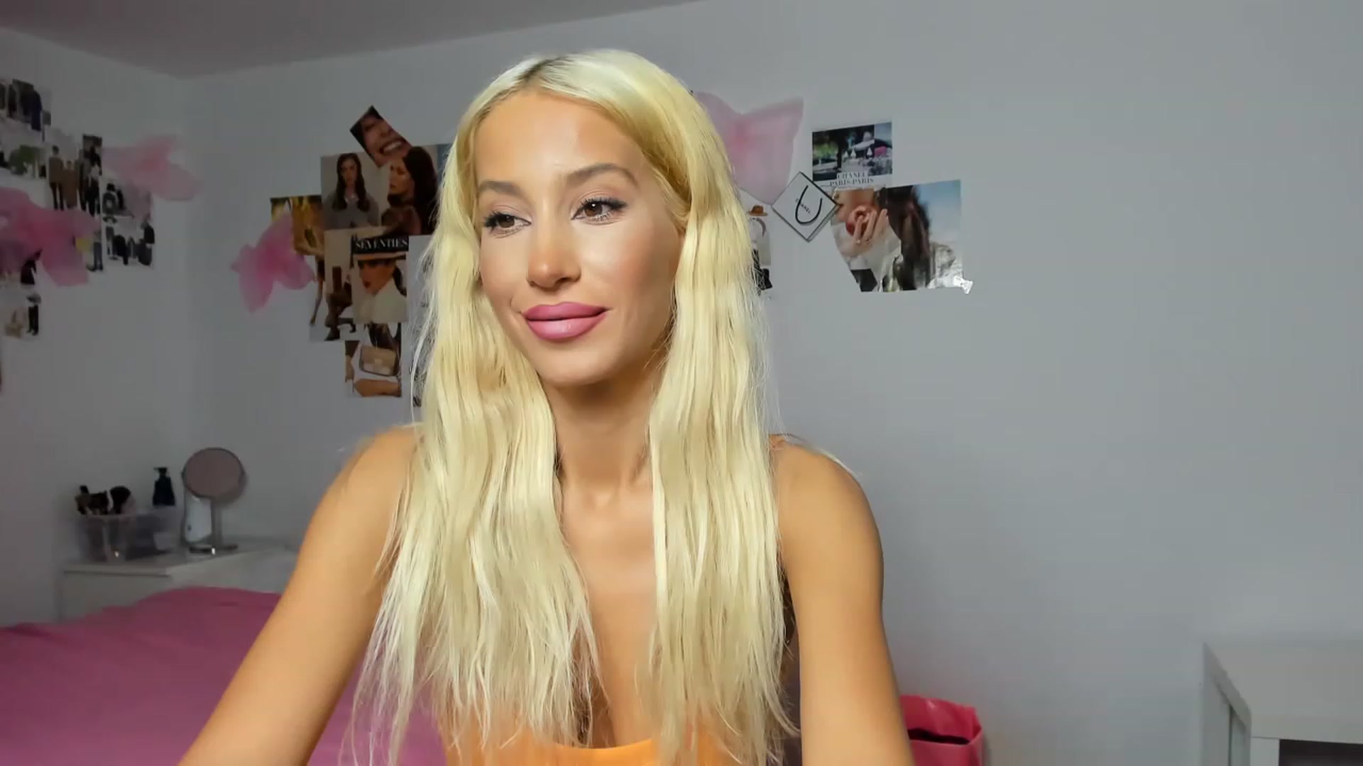 Gallery image thumbnail from AngelEnergyC's myfreecams stream on, 11/21/2022, 19:49 image 1 of 20