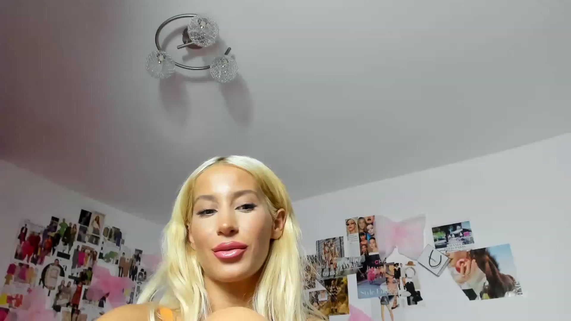 Gallery image thumbnail from AngelEnergyC's myfreecams stream on, 11/21/2022, 22:04 image 9 of 20