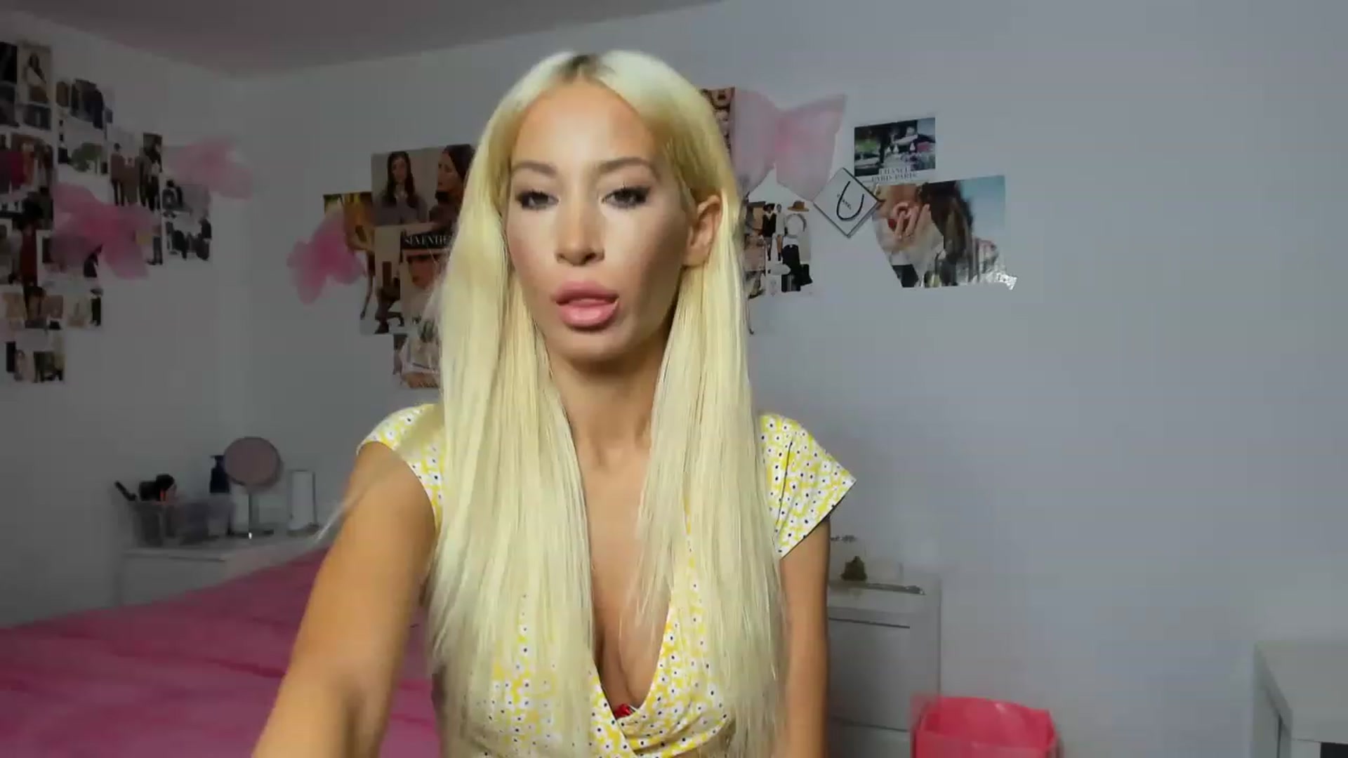 Gallery image thumbnail from AngelEnergyC's myfreecams stream on, 11/23/2022, 12:52 image 3 of 20