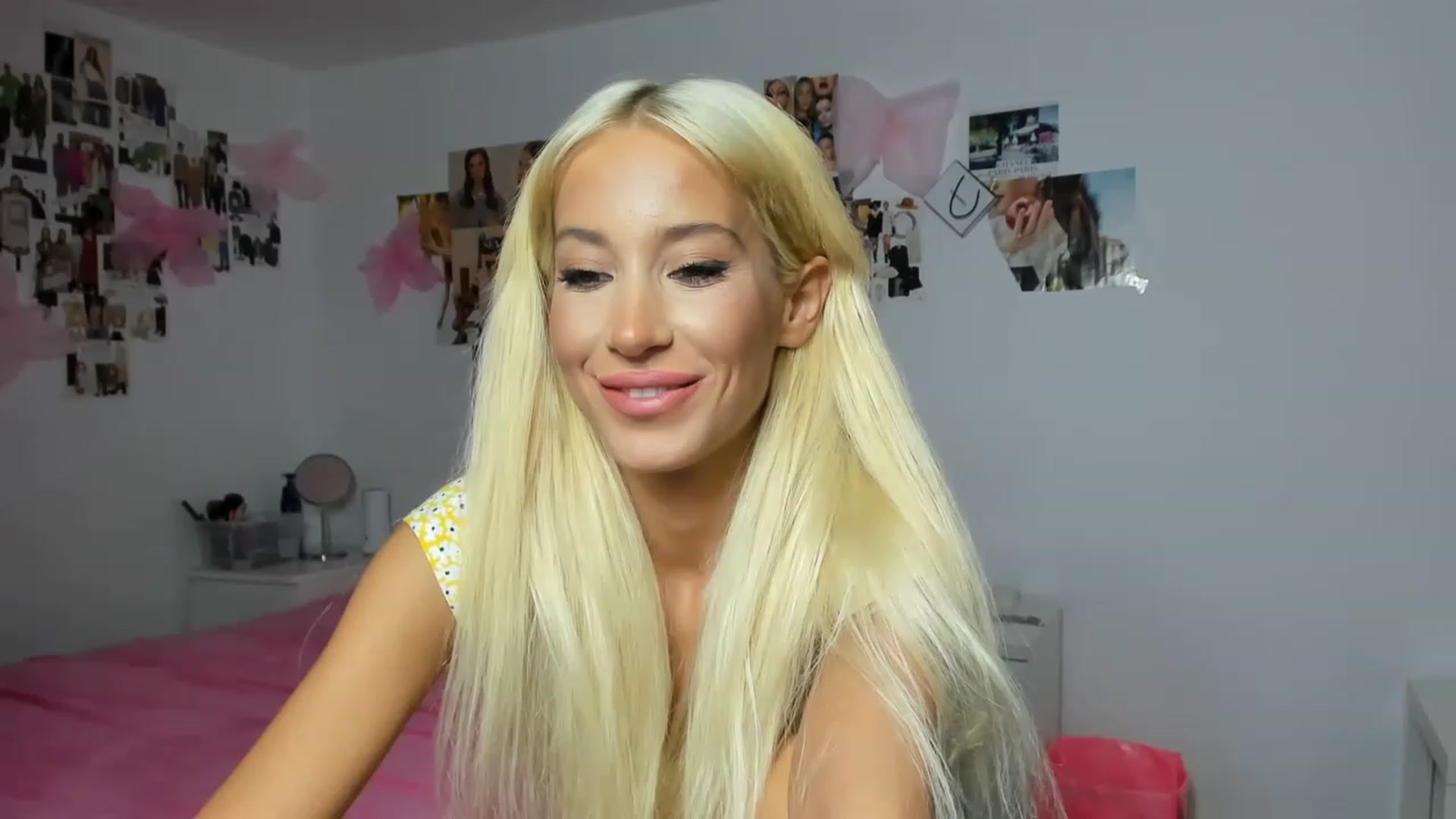 Gallery image thumbnail from AngelEnergyC's myfreecams stream on, 11/23/2022, 12:52 image 13 of 20