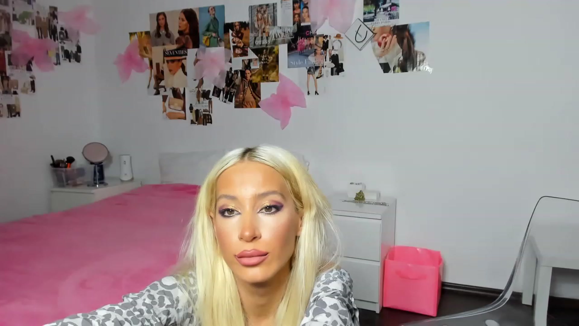 Gallery image thumbnail from AngelEnergyC's myfreecams stream on, 11/24/2022, 13:24 image 6 of 20