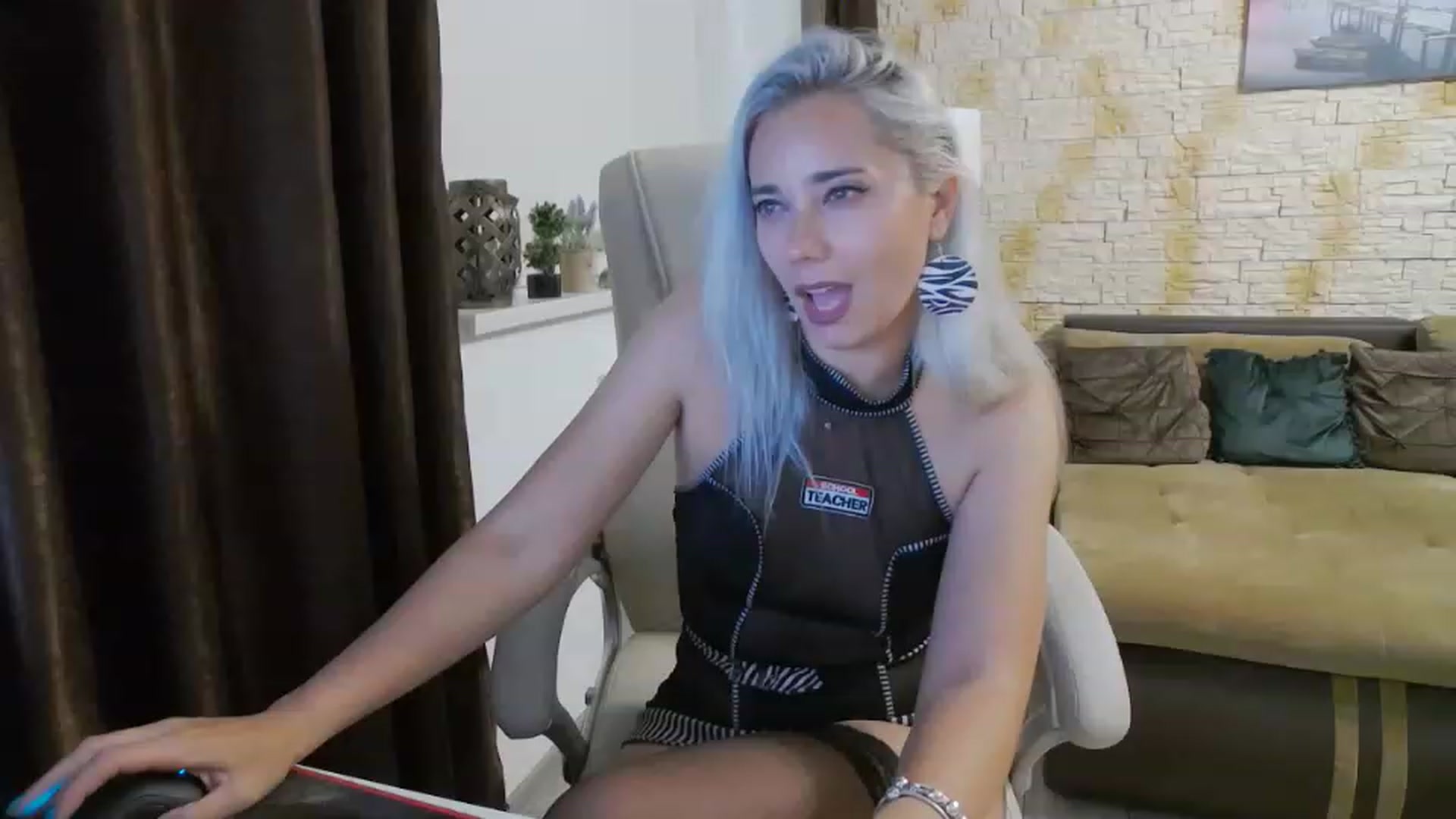 Gallery image thumbnail from AngelFace4you's myfreecams stream on, 05/30/2023, 22:14 image 13 of 20