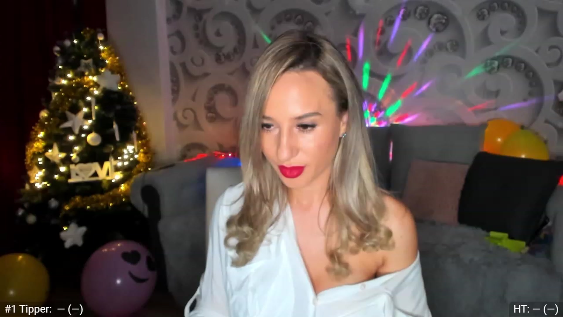 Gallery image thumbnail from AngelForDemon's myfreecams stream on, 12/05/2022, 17:24 image 2 of 20