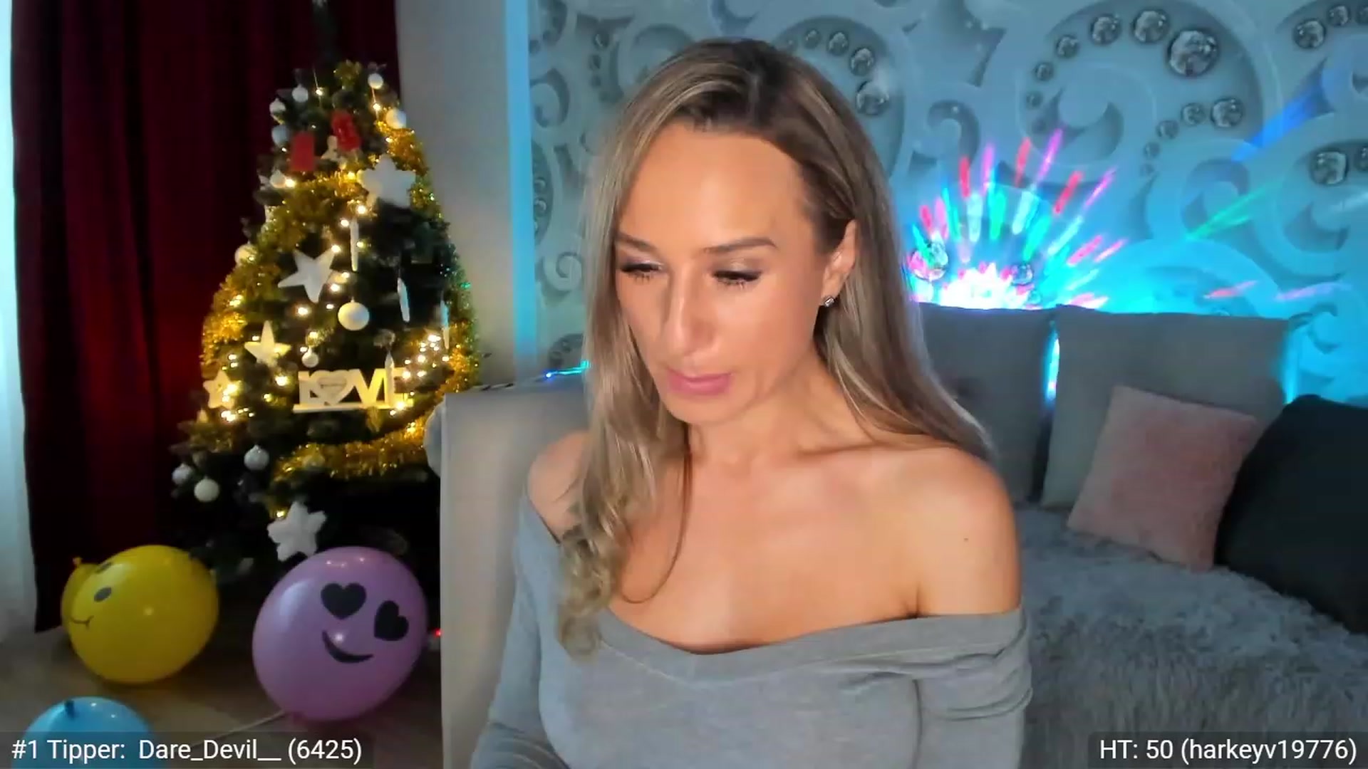 Gallery image thumbnail from AngelForDemon's myfreecams stream on, 12/07/2022, 14:53 image 9 of 20