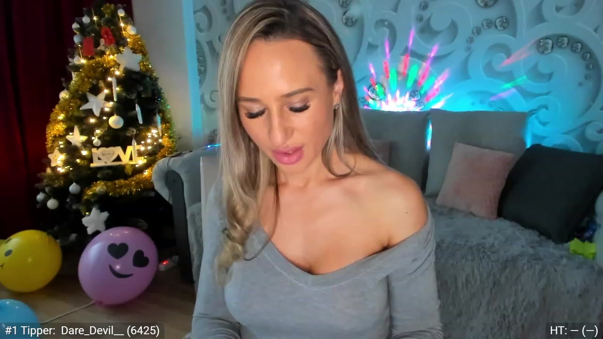 Gallery image thumbnail from AngelForDemon's myfreecams stream on, 12/07/2022, 14:53 image 5 of 20