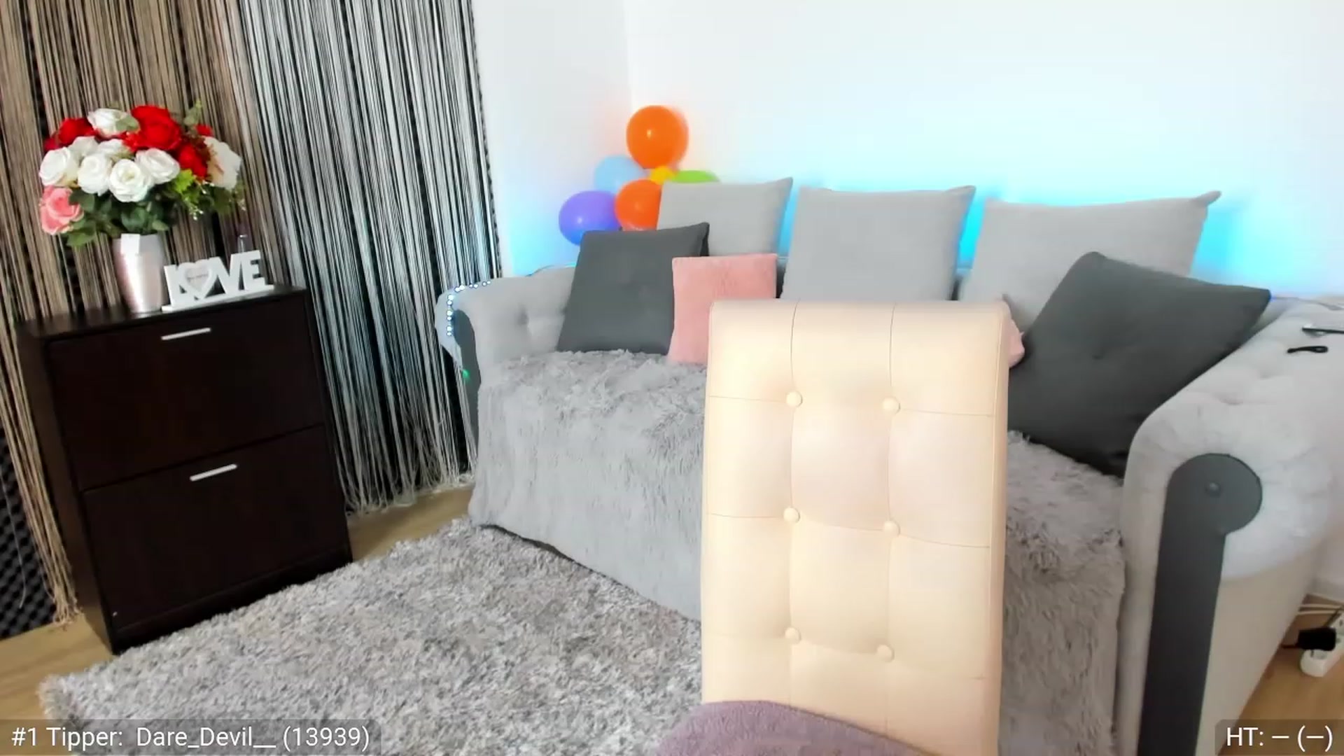Gallery image thumbnail from AngelForDemon's myfreecams stream on, 05/23/2023, 16:28 image 4 of 20