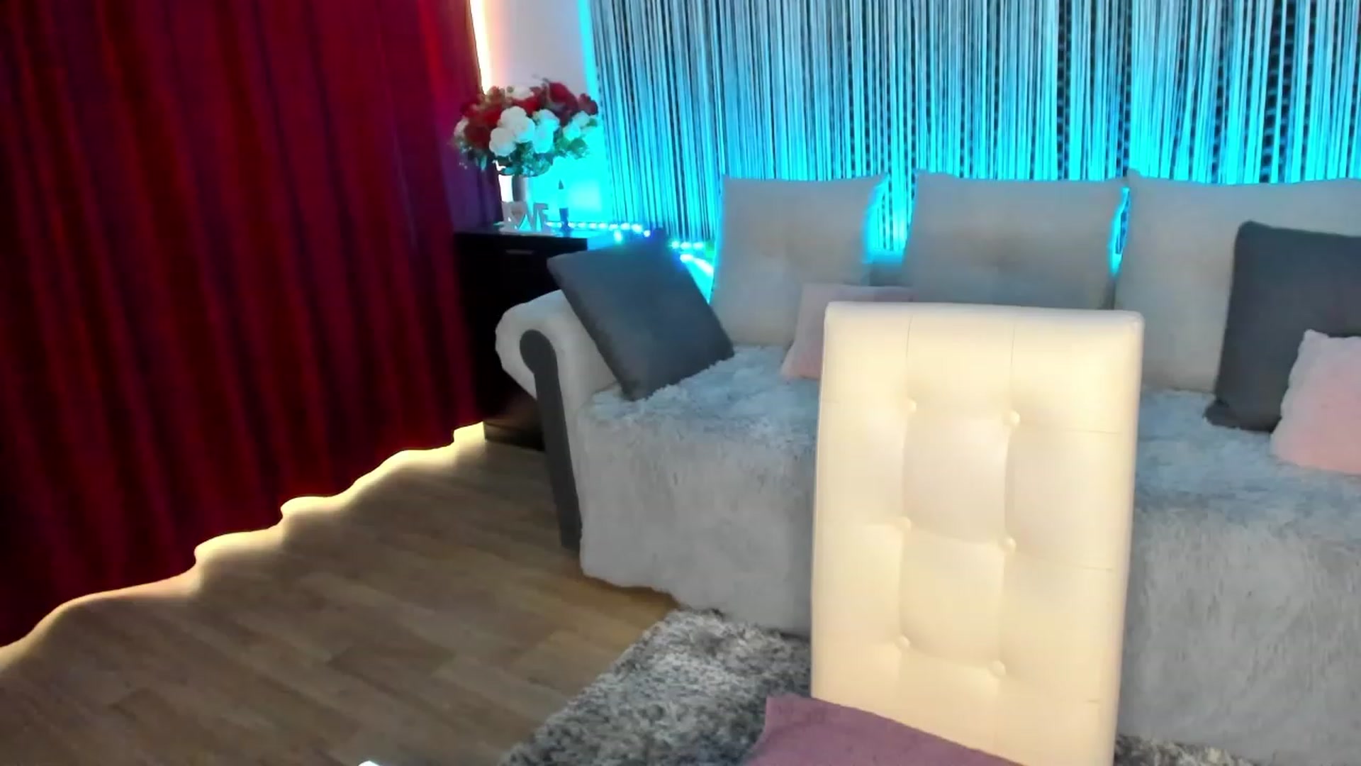 Gallery image thumbnail from AngelForDemon's myfreecams stream on, 09/13/2023, 16:17 image 13 of 20