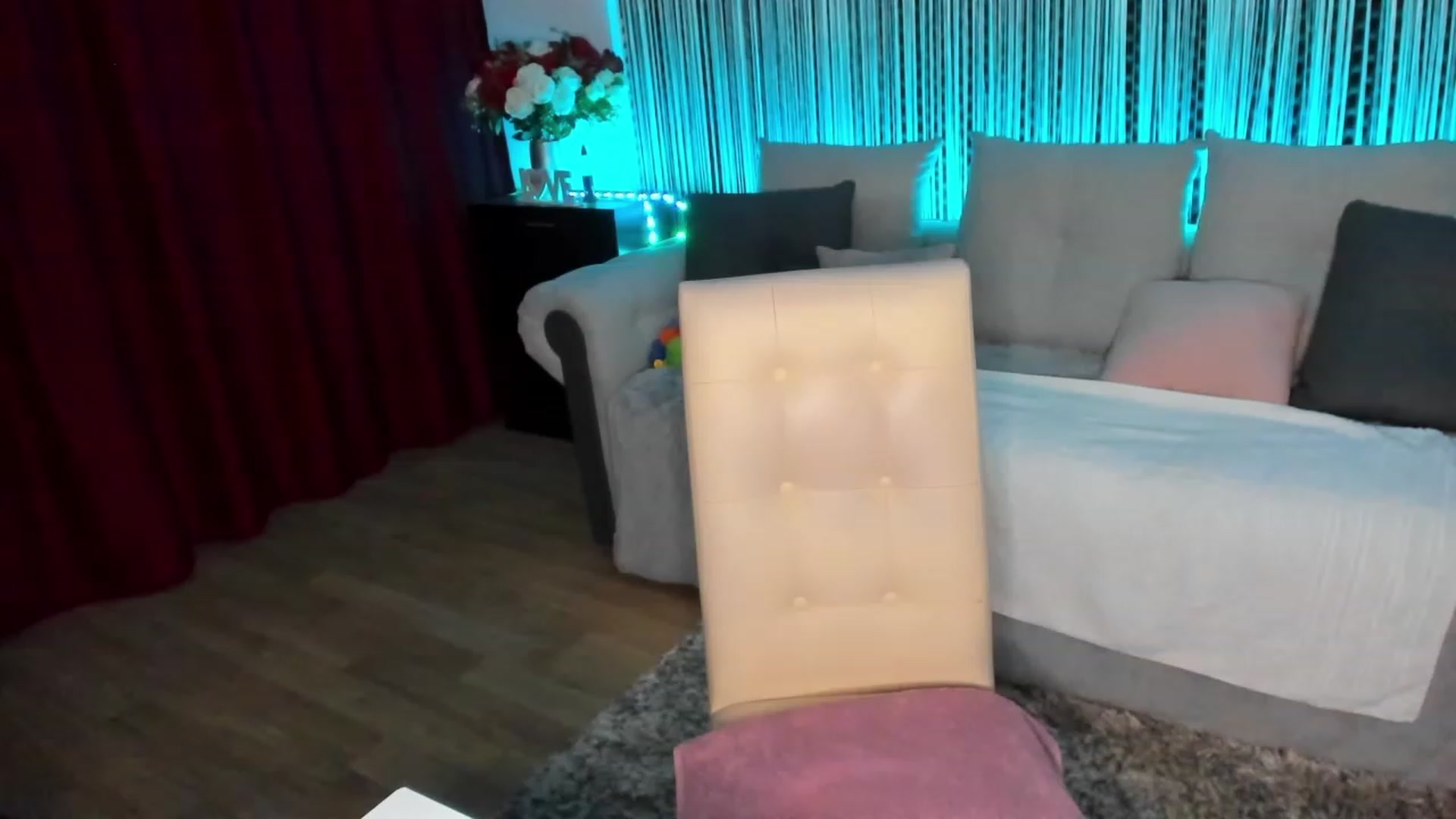 Gallery image thumbnail from AngelForDemon's myfreecams stream on, 10/17/2023, 16:23 image 13 of 20