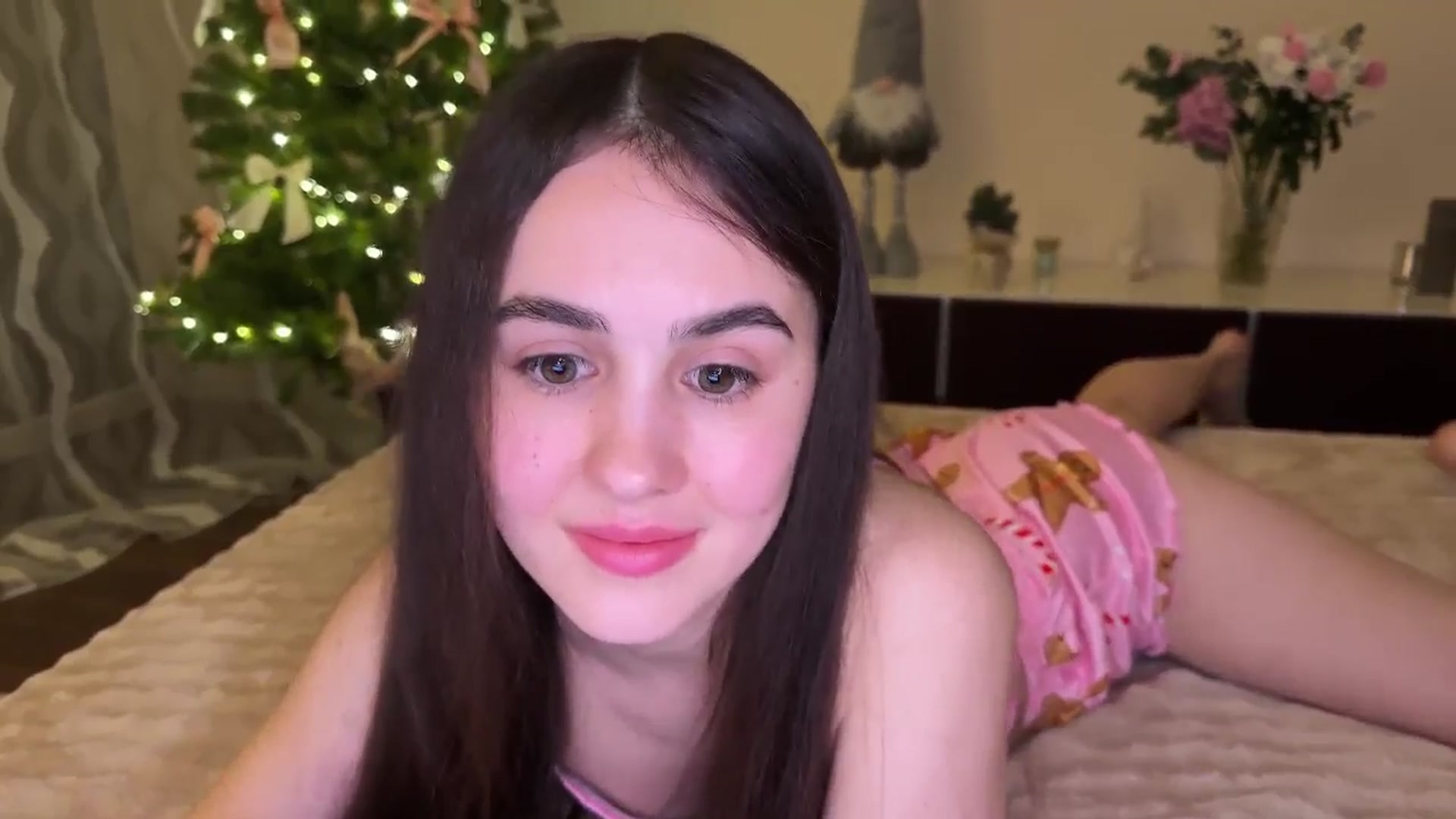 Gallery image thumbnail from AngelIsland's myfreecams stream on, 12/24/2025, 17:41 image 19 of 20