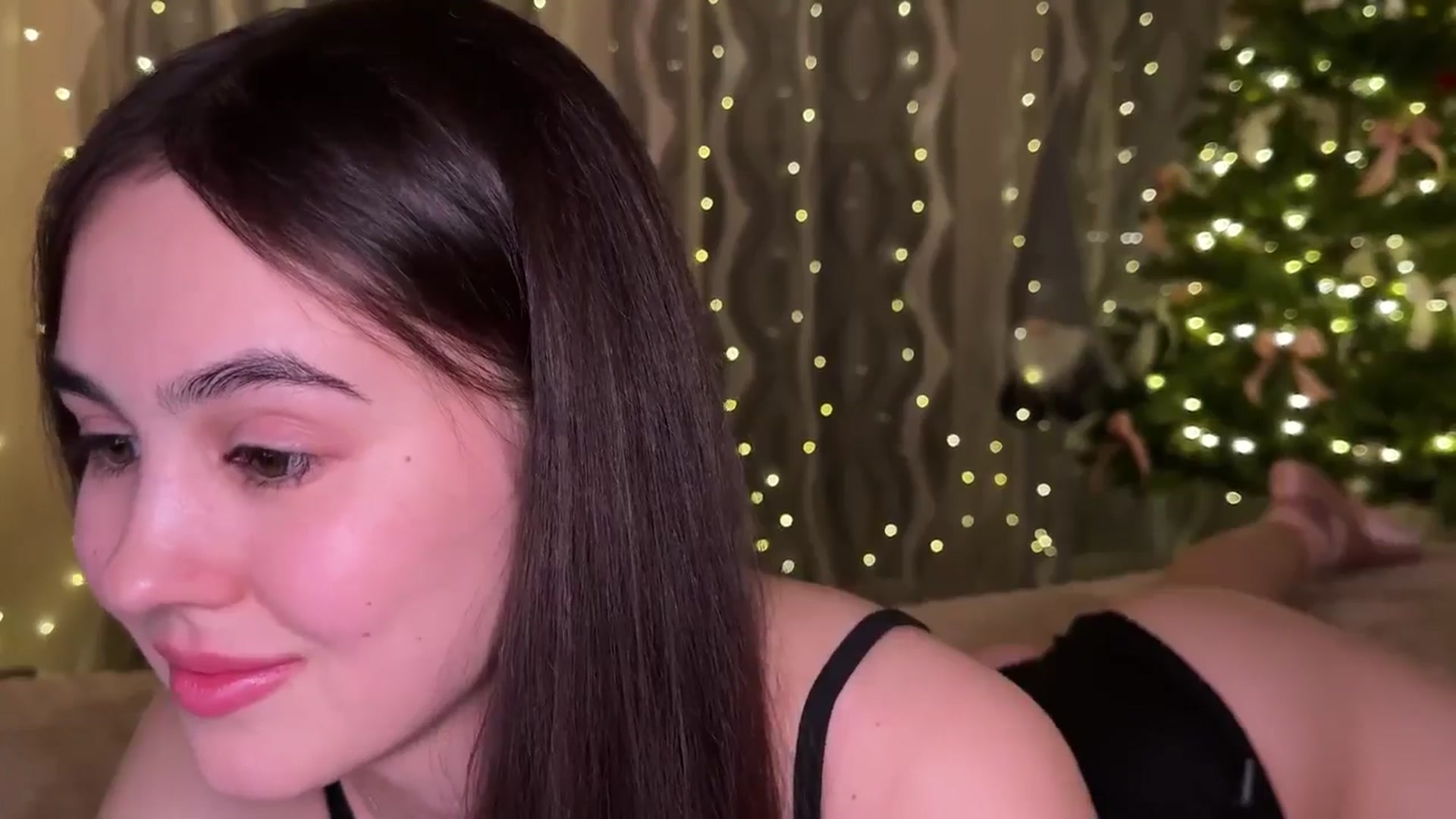 Gallery image thumbnail from AngelIsland's myfreecams stream on, 12/28/2025, 17:08 image 9 of 20