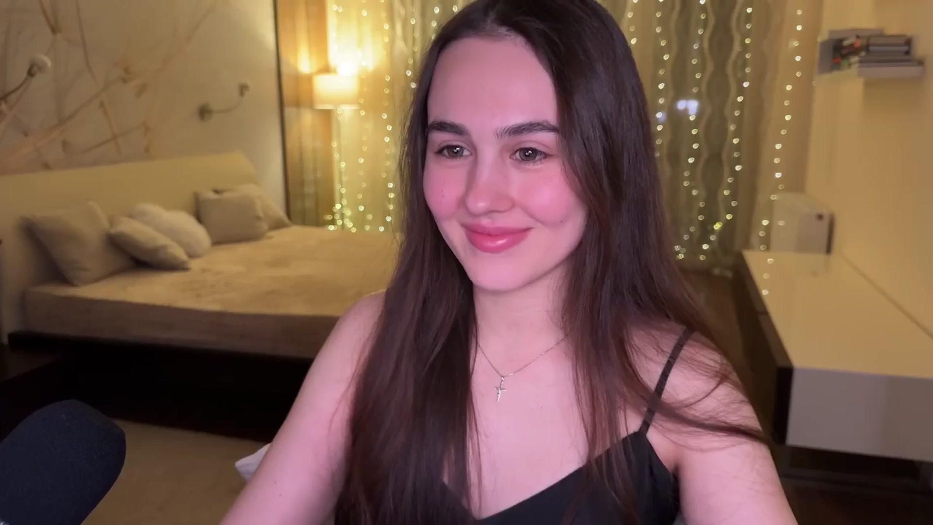 Gallery image thumbnail from AngelIsland's myfreecams stream on, 01/21/2026, 19:54 image 18 of 20