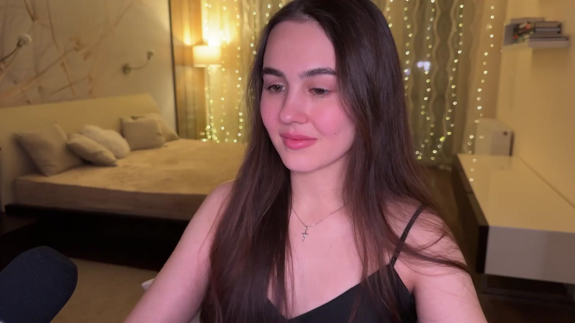 Gallery image thumbnail from AngelIsland's myfreecams stream on, 01/21/2026, 19:54 image 17 of 20