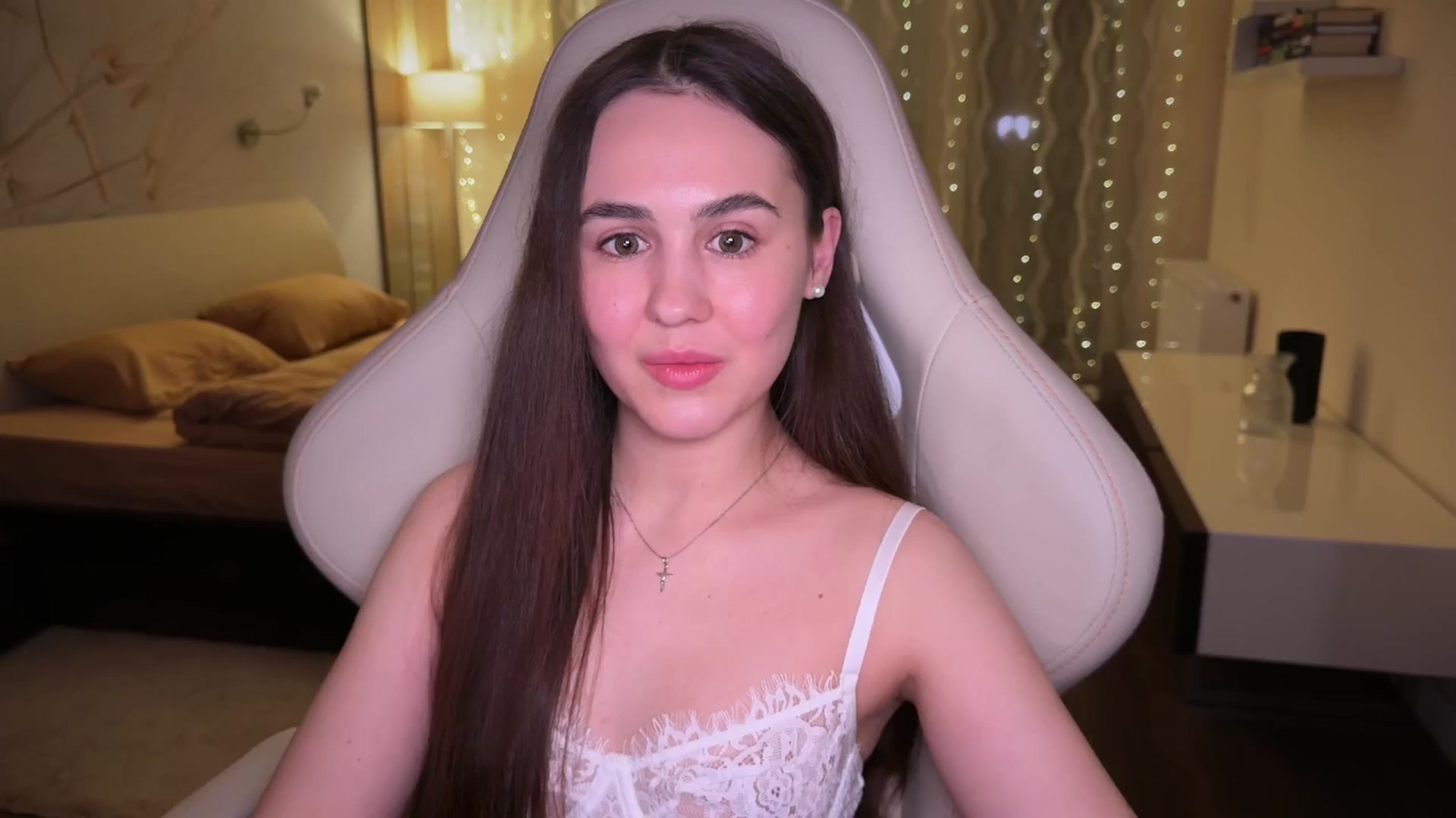 Gallery image thumbnail from AngelIsland's myfreecams stream on, 02/04/2026, 18:19 image 19 of 20