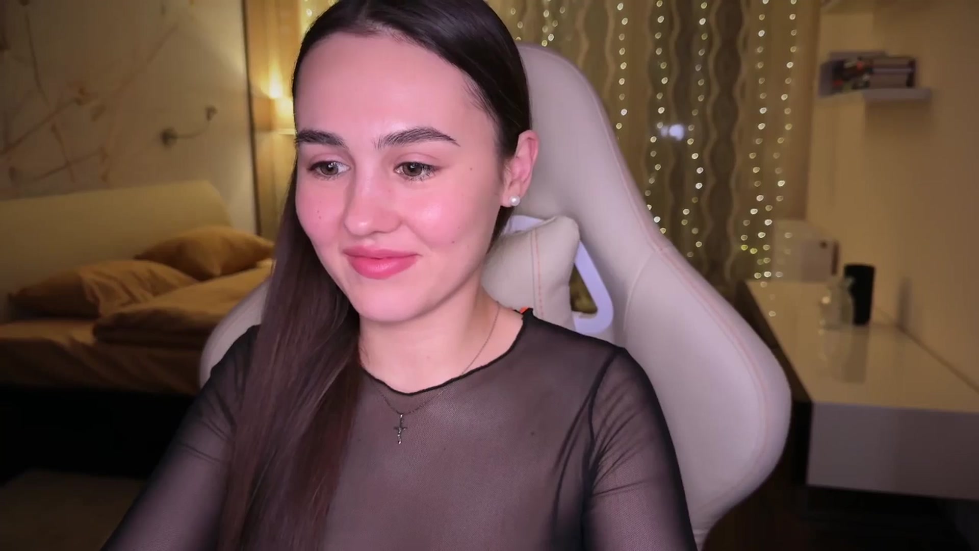 Gallery image thumbnail from AngelIsland's myfreecams stream on, 02/05/2026, 17:20 image 16 of 20