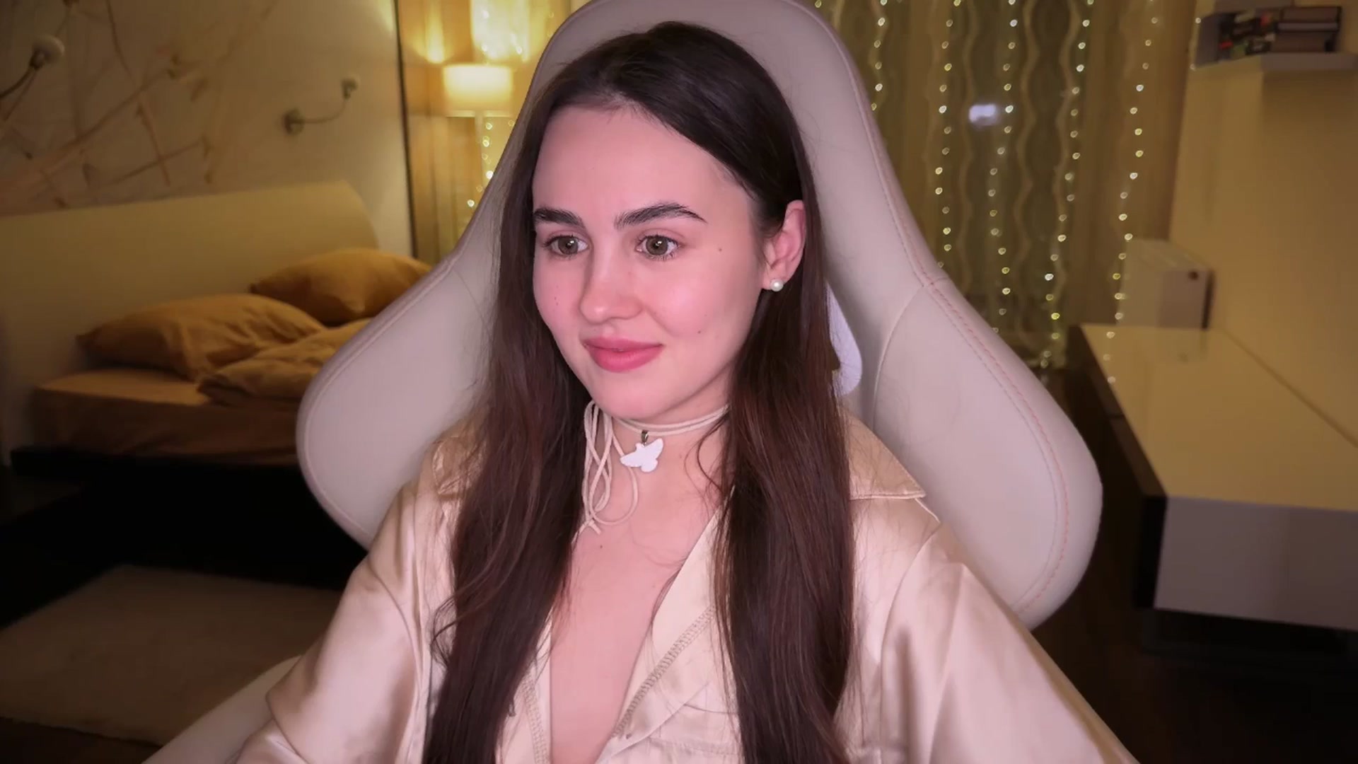 Gallery image thumbnail from AngelIsland's myfreecams stream on, 02/09/2026, 19:48 image 4 of 20