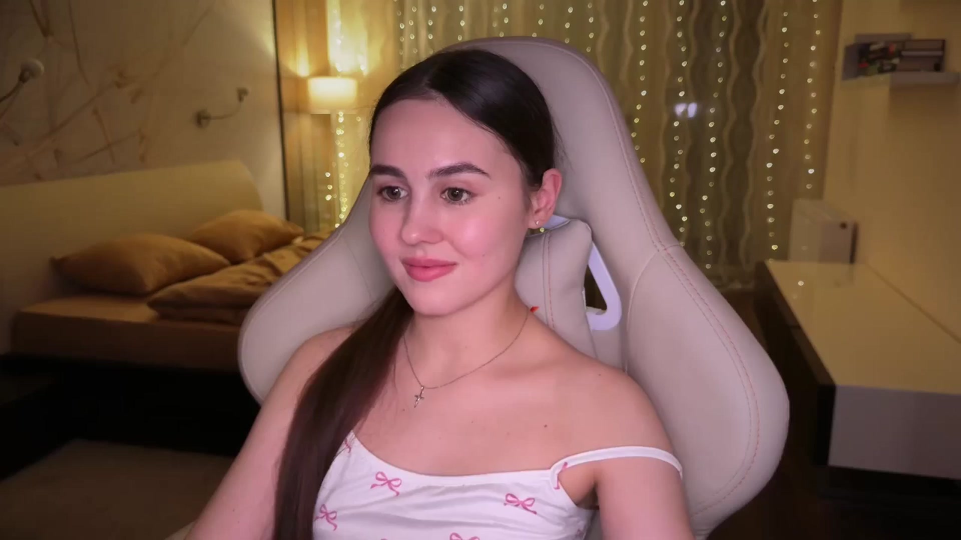 Gallery image thumbnail from AngelIsland's myfreecams stream on, 02/12/2026, 18:58 image 13 of 20