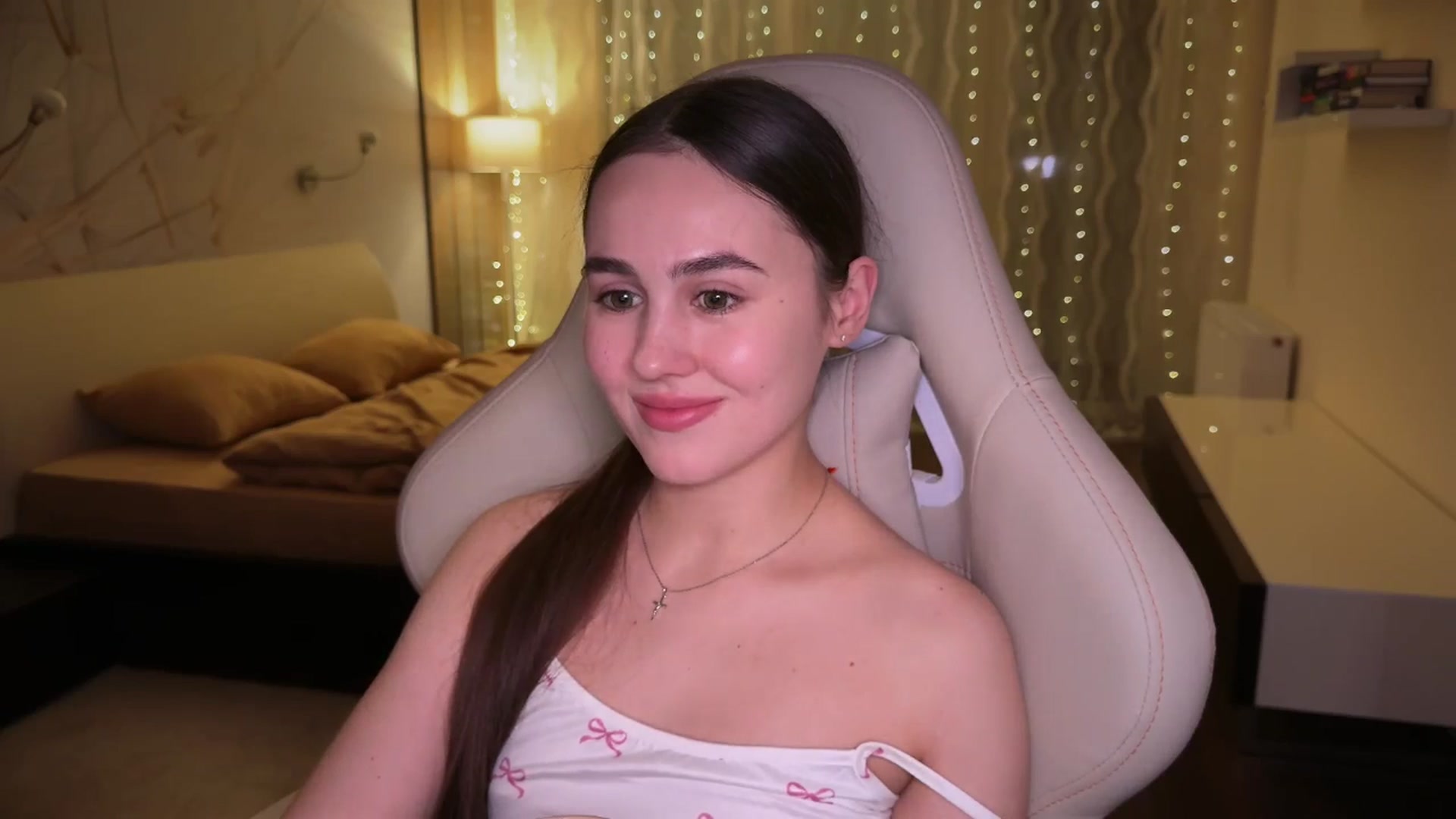 Gallery image thumbnail from AngelIsland's myfreecams stream on, 02/12/2026, 18:58 image 14 of 20
