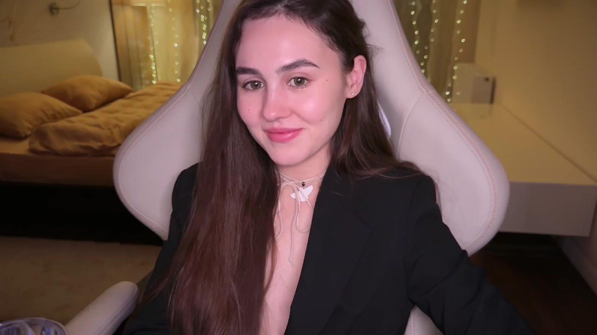 Gallery image thumbnail from AngelIsland's myfreecams stream on, 02/13/2026, 17:35 image 11 of 20