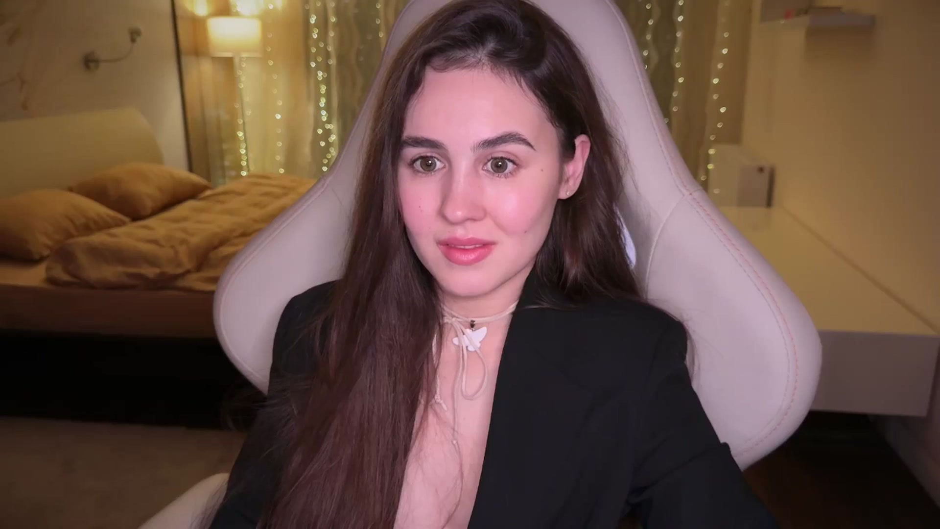 Gallery image thumbnail from AngelIsland's myfreecams stream on, 02/13/2026, 17:35 image 5 of 20