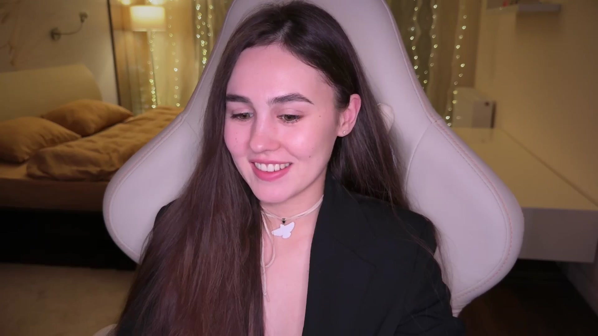 Gallery image thumbnail from AngelIsland's myfreecams stream on, 02/13/2026, 18:56 image 17 of 20