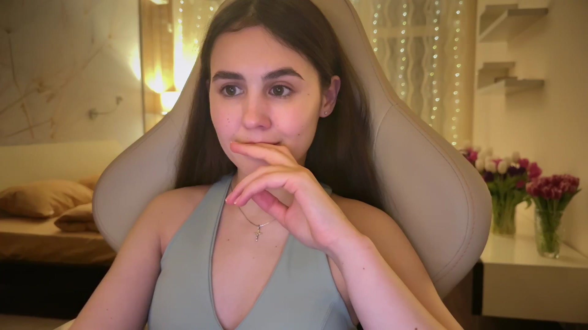 Gallery image thumbnail from AngelIsland's myfreecams stream on, 02/17/2026, 19:41 image 14 of 20