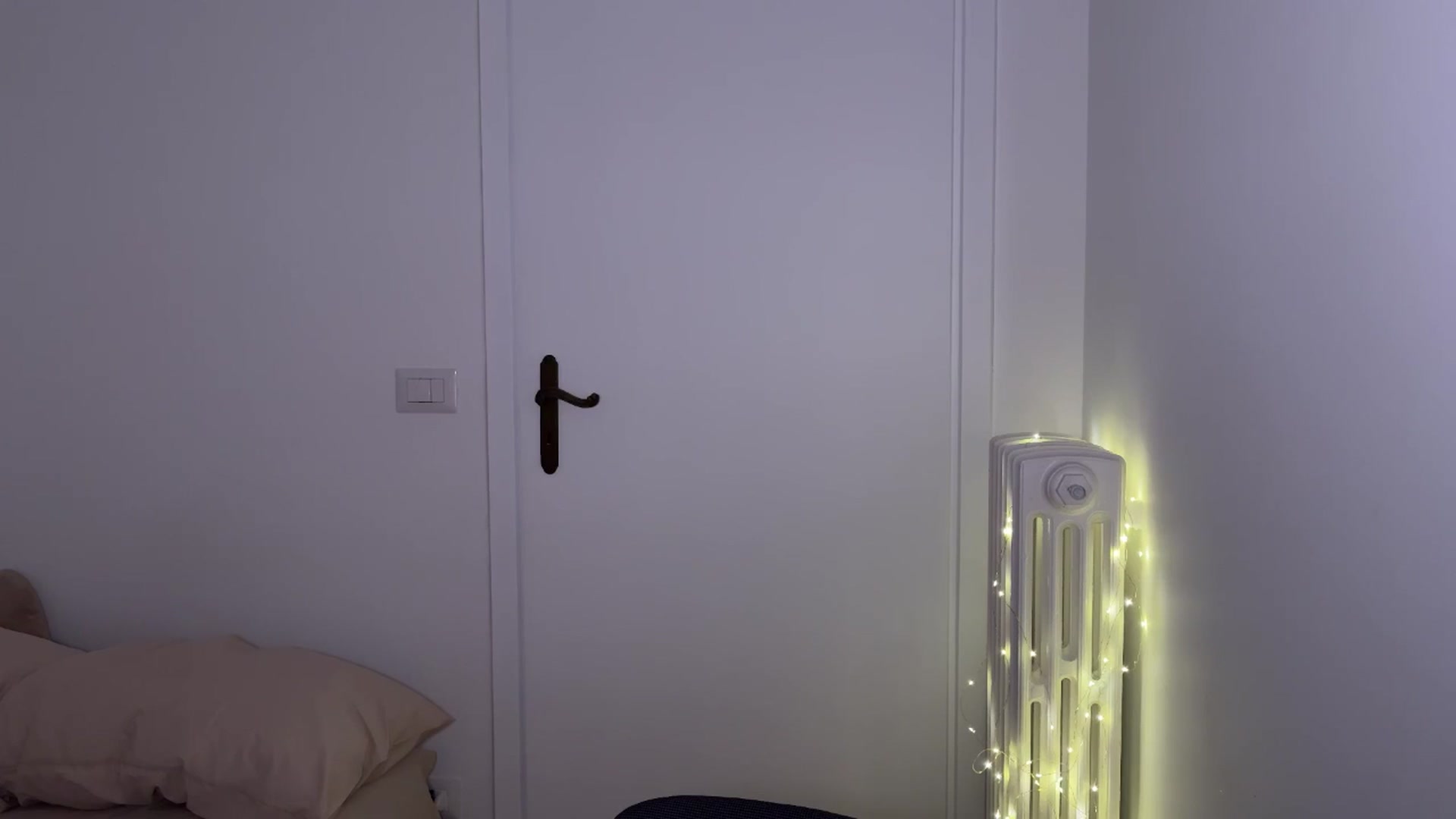 Gallery image thumbnail from AngelIsland's myfreecams stream on, 03/28/2026, 23:00 image 16 of 20