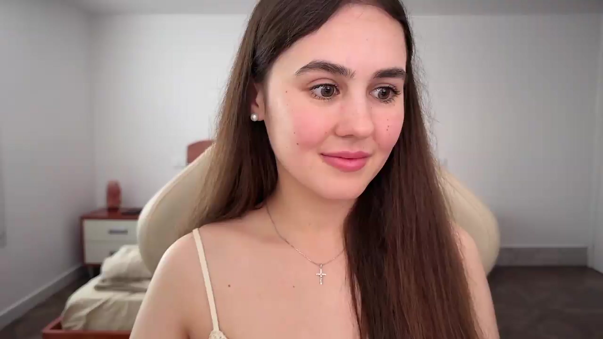Gallery image thumbnail from AngelIsland's myfreecams stream on, 05/27/2026, 17:32 image 14 of 20
