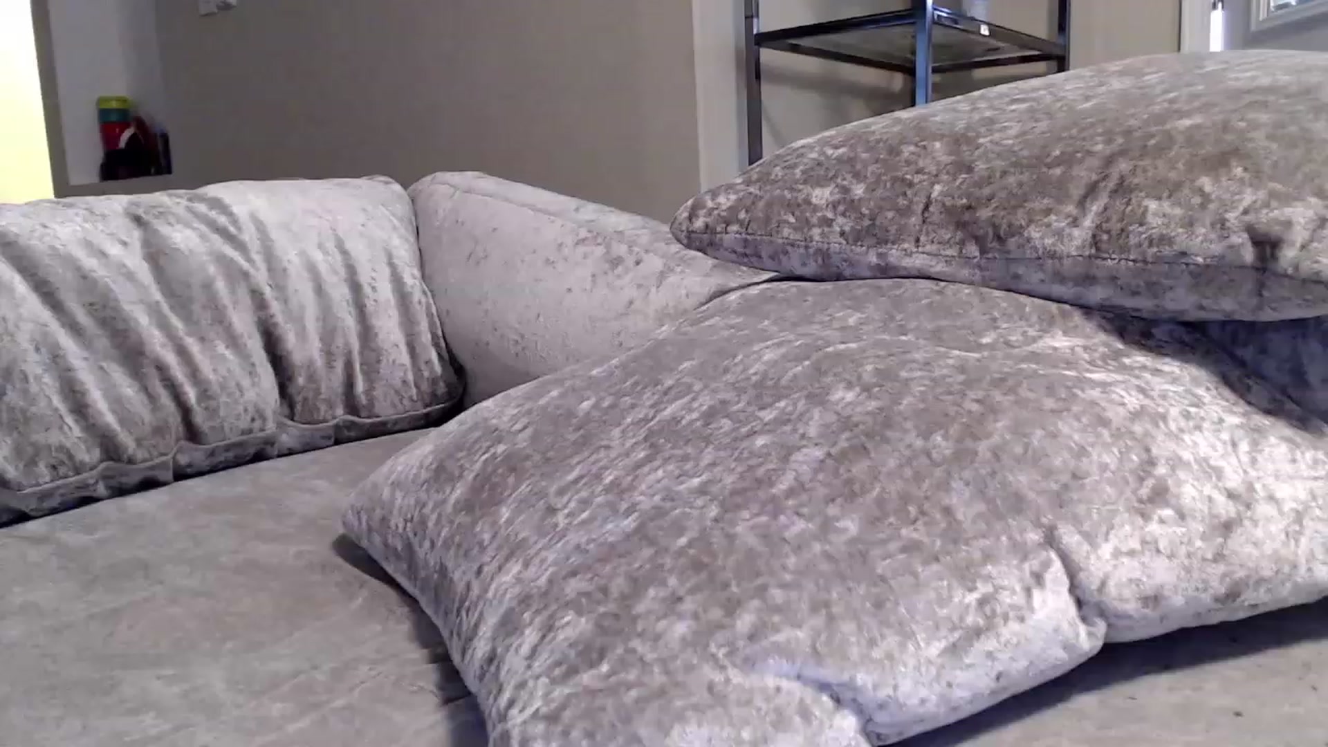 Gallery image thumbnail from AngelJazmin's myfreecams stream on, 02/13/2024, 23:15 image 10 of 20