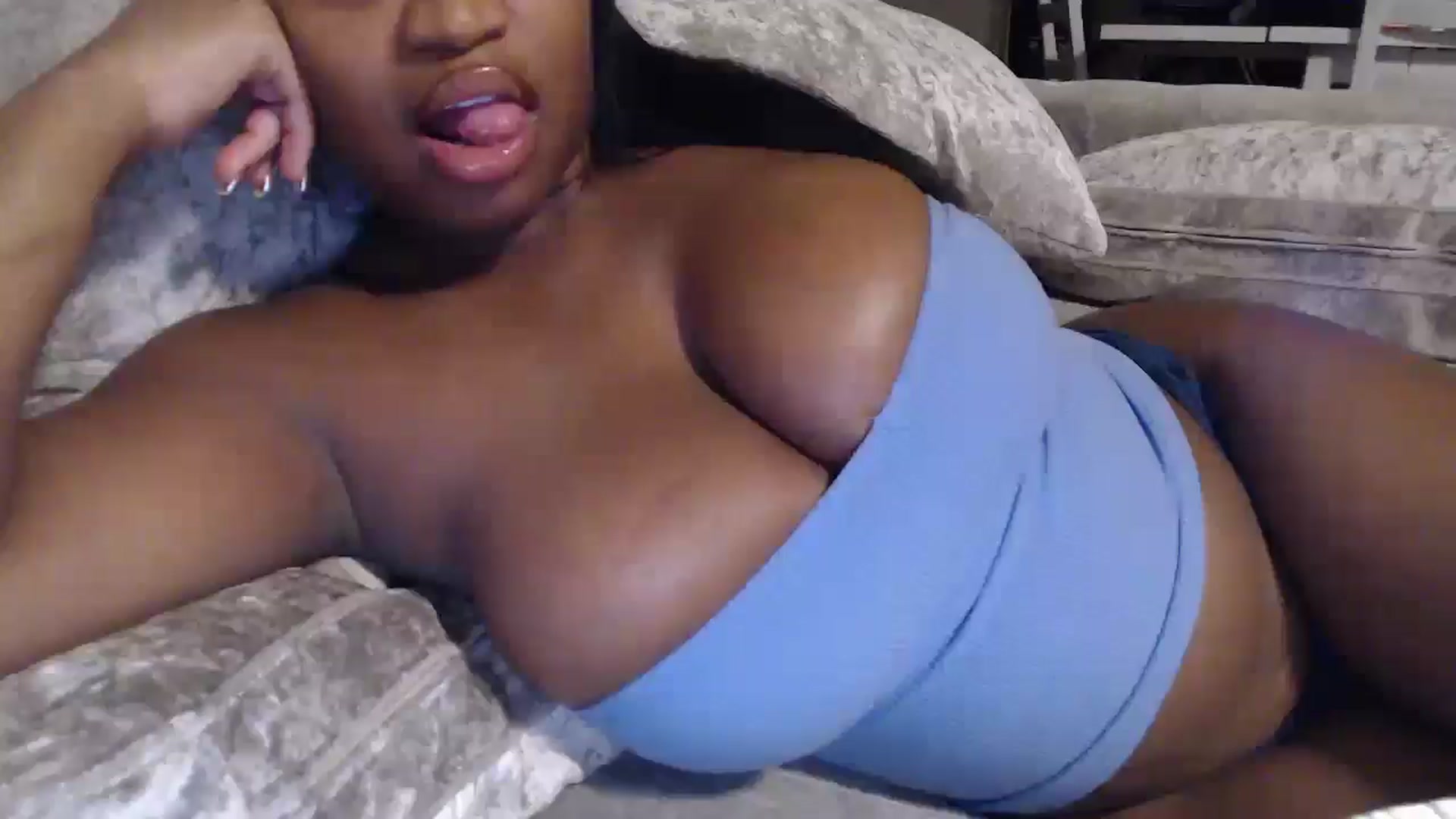 Gallery image thumbnail from AngelJazmin's myfreecams stream on, 09/21/2025, 04:59 image 7 of 20