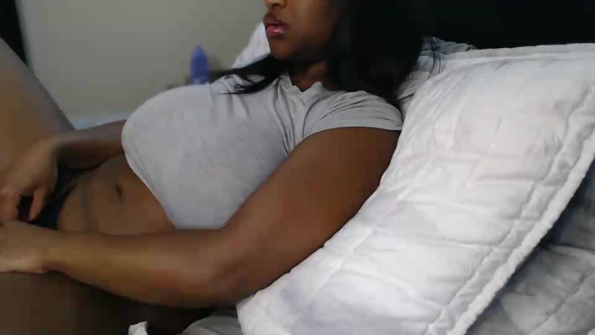 Gallery image thumbnail from AngelJazmin's myfreecams stream on, 07/04/2026, 19:26 image 17 of 20