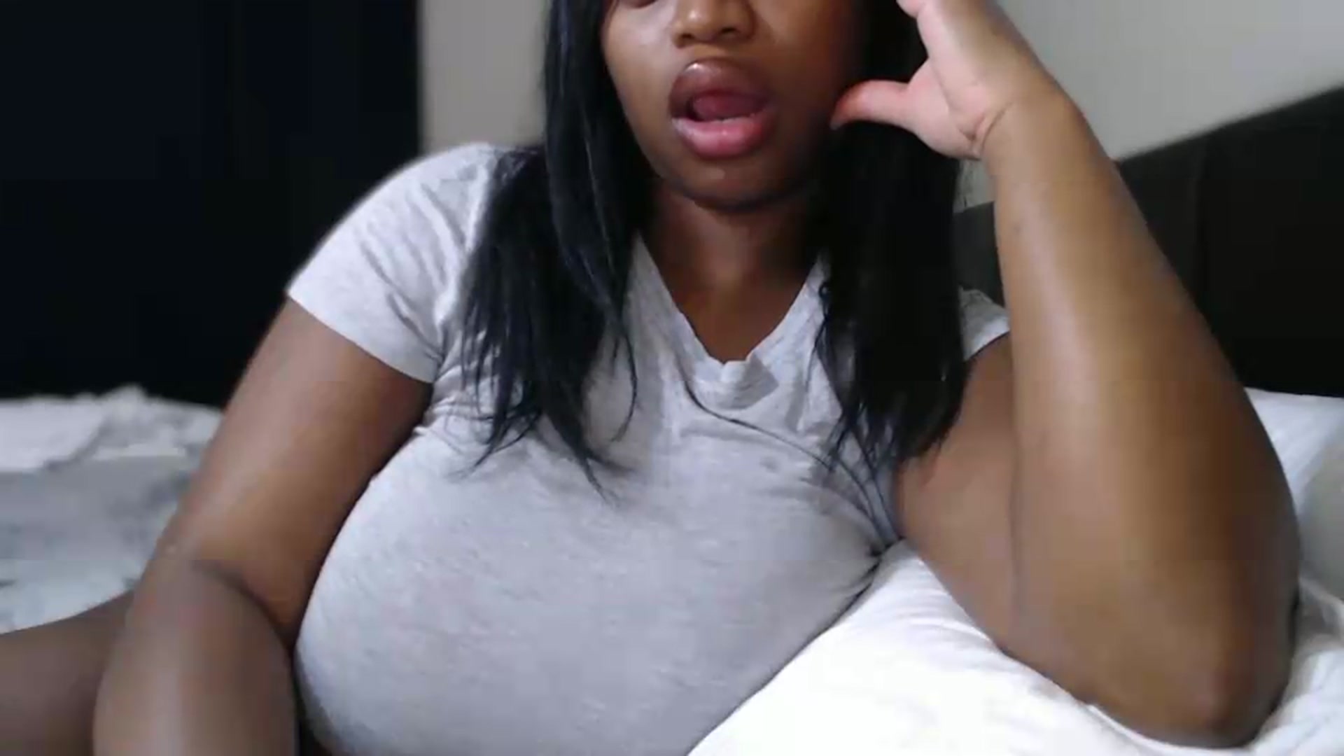 Gallery image thumbnail from AngelJazmin's myfreecams stream on, 07/04/2026, 21:23 image 11 of 20