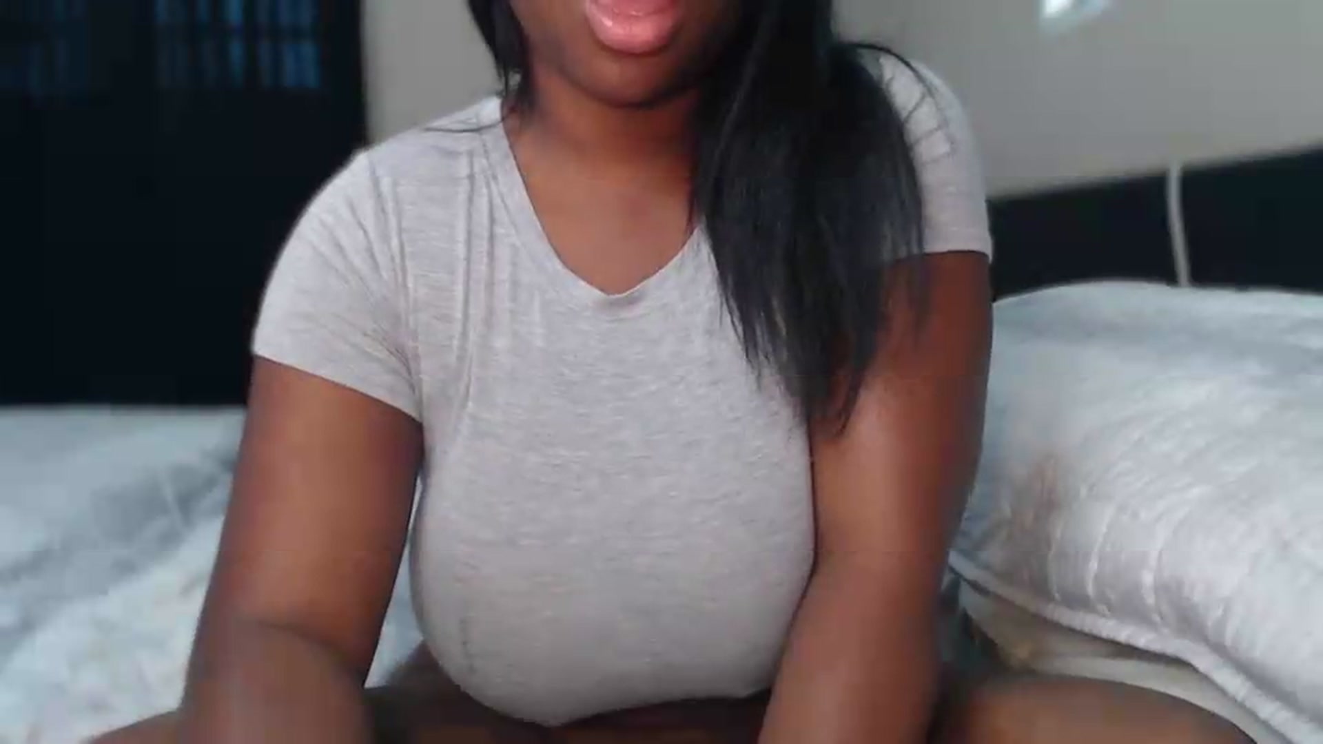 Gallery image thumbnail from AngelJazmin's myfreecams stream on, 08/08/2026, 15:17 image 18 of 20