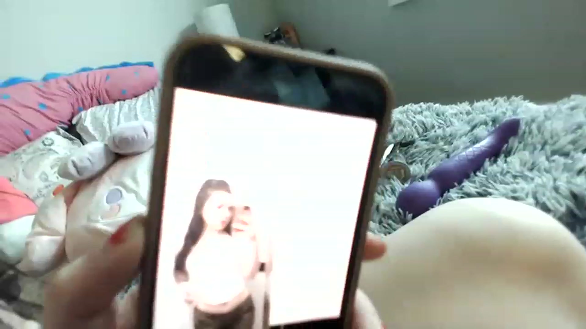 Gallery image thumbnail from AngelLips321's myfreecams stream on, 05/01/2023, 19:33 image 11 of 20