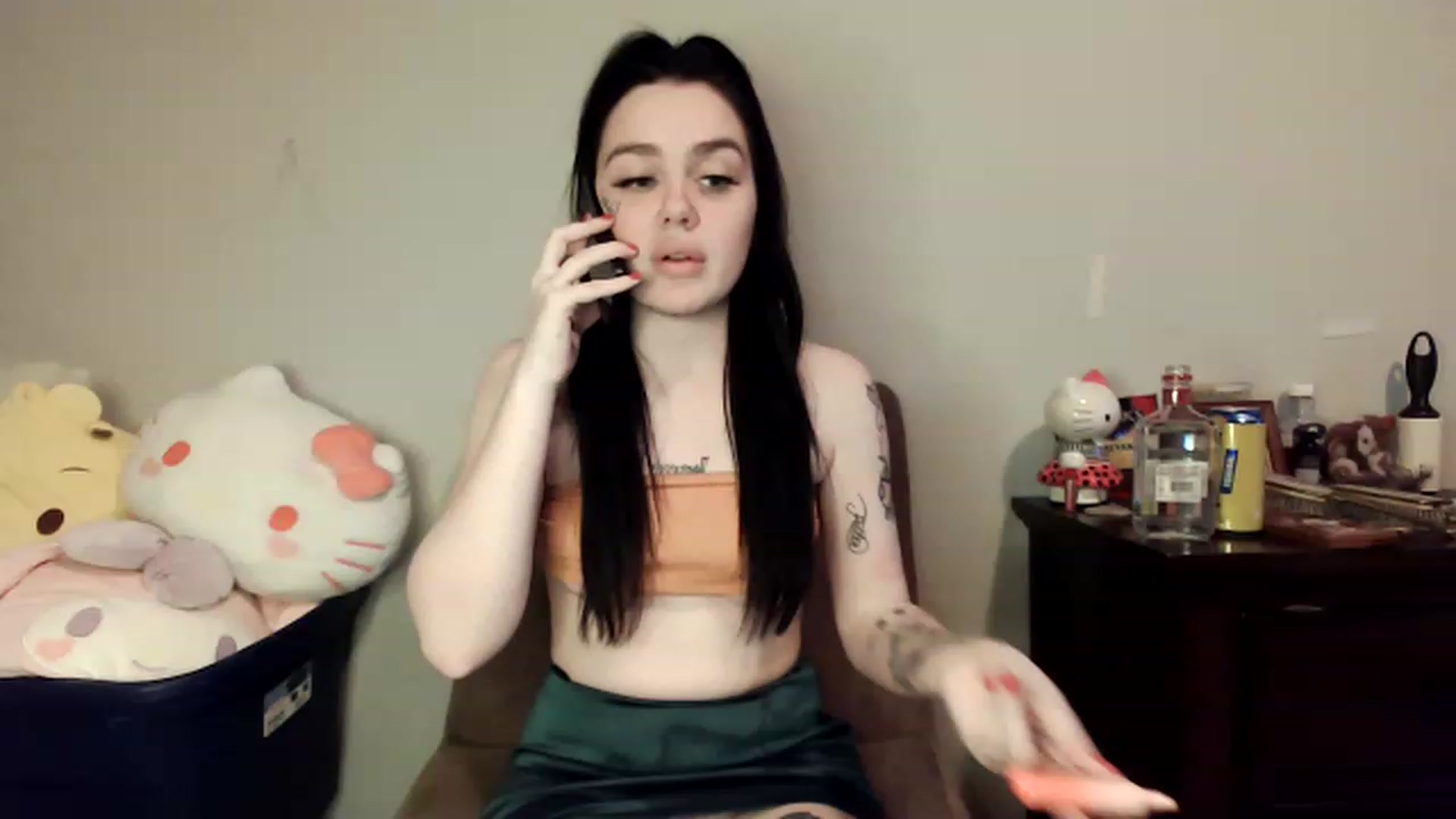 Gallery image thumbnail from AngelLips321's myfreecams stream on, 05/10/2023, 24:44 image 13 of 20