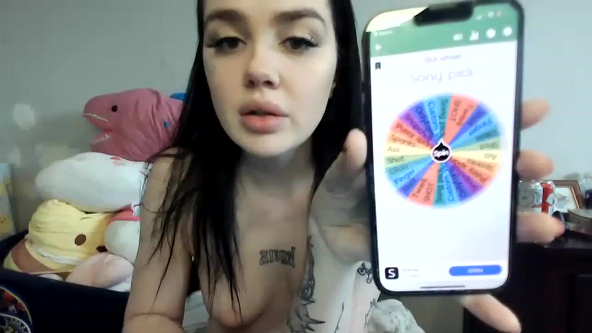 Gallery image thumbnail from AngelLips321's myfreecams stream on, 05/16/2023, 19:56 image 9 of 20