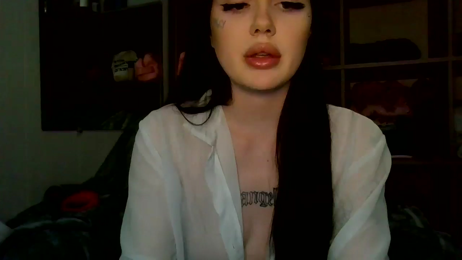 Gallery image thumbnail from AngelLips321's myfreecams stream on, 02/01/2025, 21:06 image 1 of 20