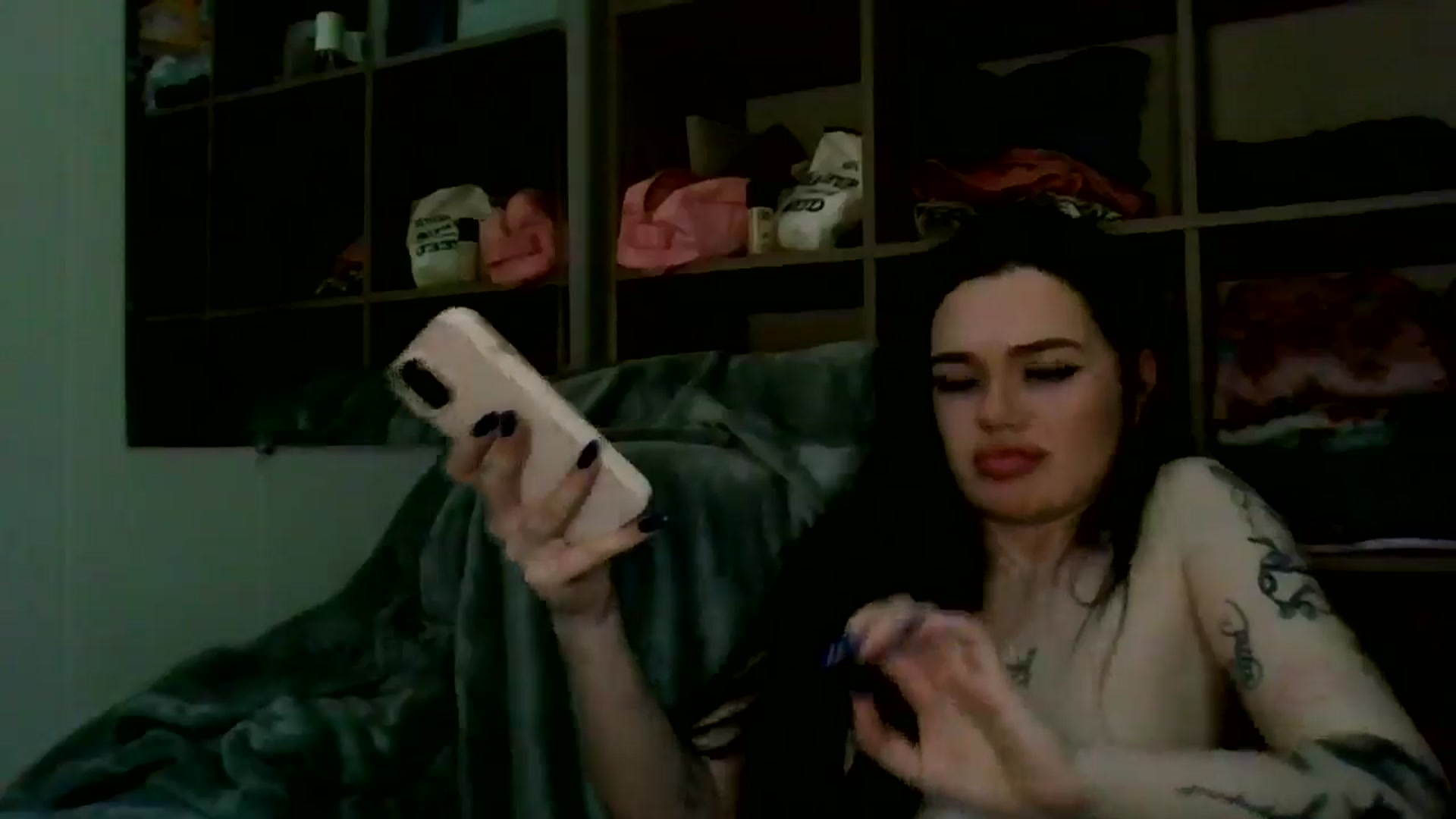 Gallery image thumbnail from AngelLips321's myfreecams stream on, 02/01/2025, 21:06 image 20 of 20
