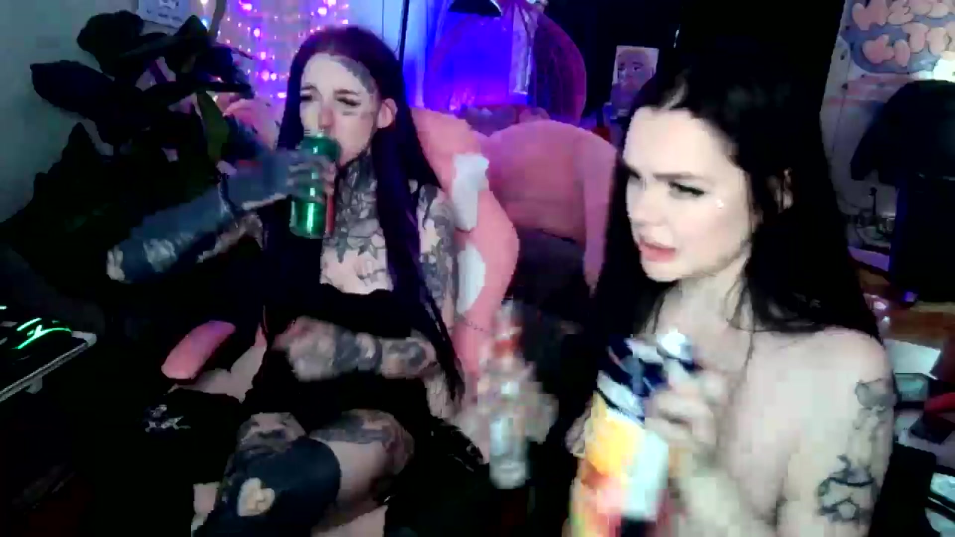 Gallery image thumbnail from AngelLips321's myfreecams stream on, 02/01/2025, 23:06 image 7 of 20