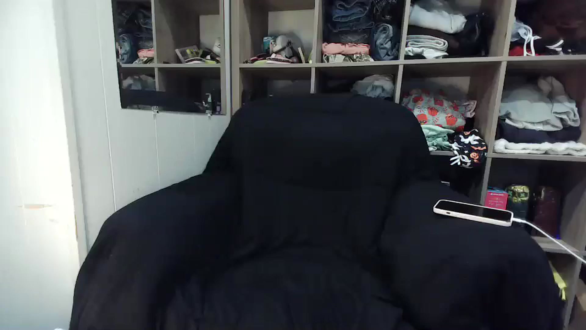 Gallery image thumbnail from AngelLips321's myfreecams stream on, 06/13/2025, 02:41 image 19 of 20