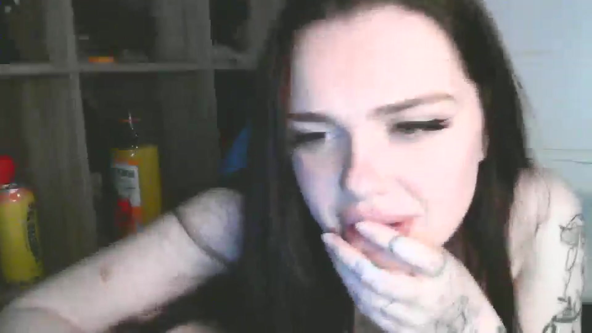 Gallery image thumbnail from AngelLips321's myfreecams stream on, 04/16/2026, 19:46 image 13 of 20