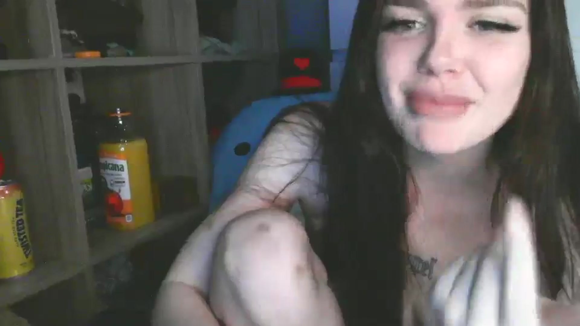 Gallery image thumbnail from AngelLips321's myfreecams stream on, 04/16/2026, 19:46 image 10 of 20
