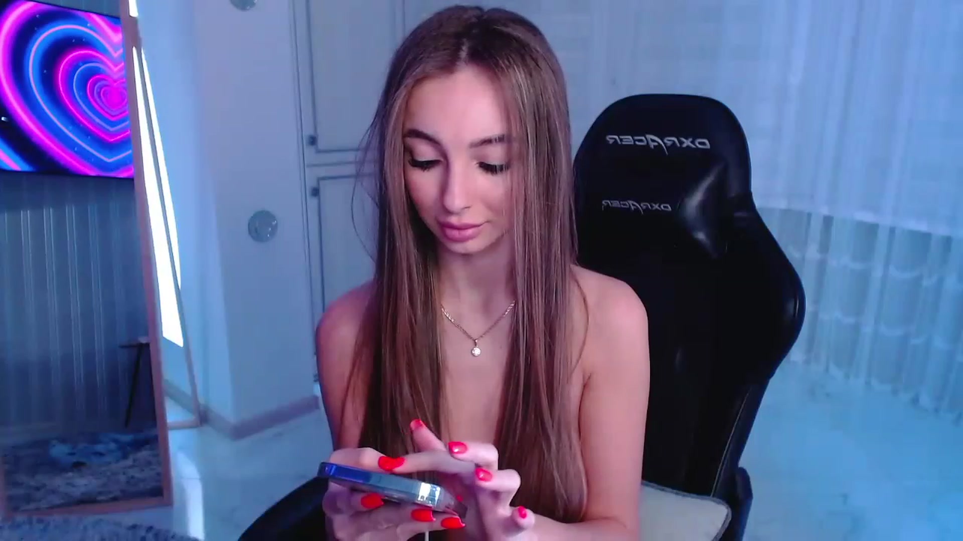 Gallery image thumbnail from AngelLove__'s myfreecams stream on, 12/08/2022, 23:58 image 5 of 20