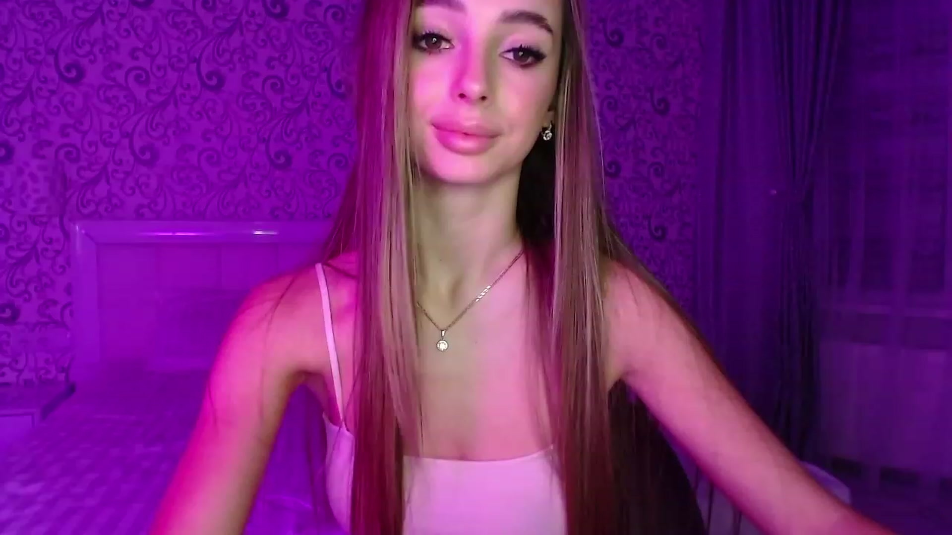 Gallery image thumbnail from AngelLove__'s myfreecams stream on, 12/12/2022, 21:46 image 18 of 20