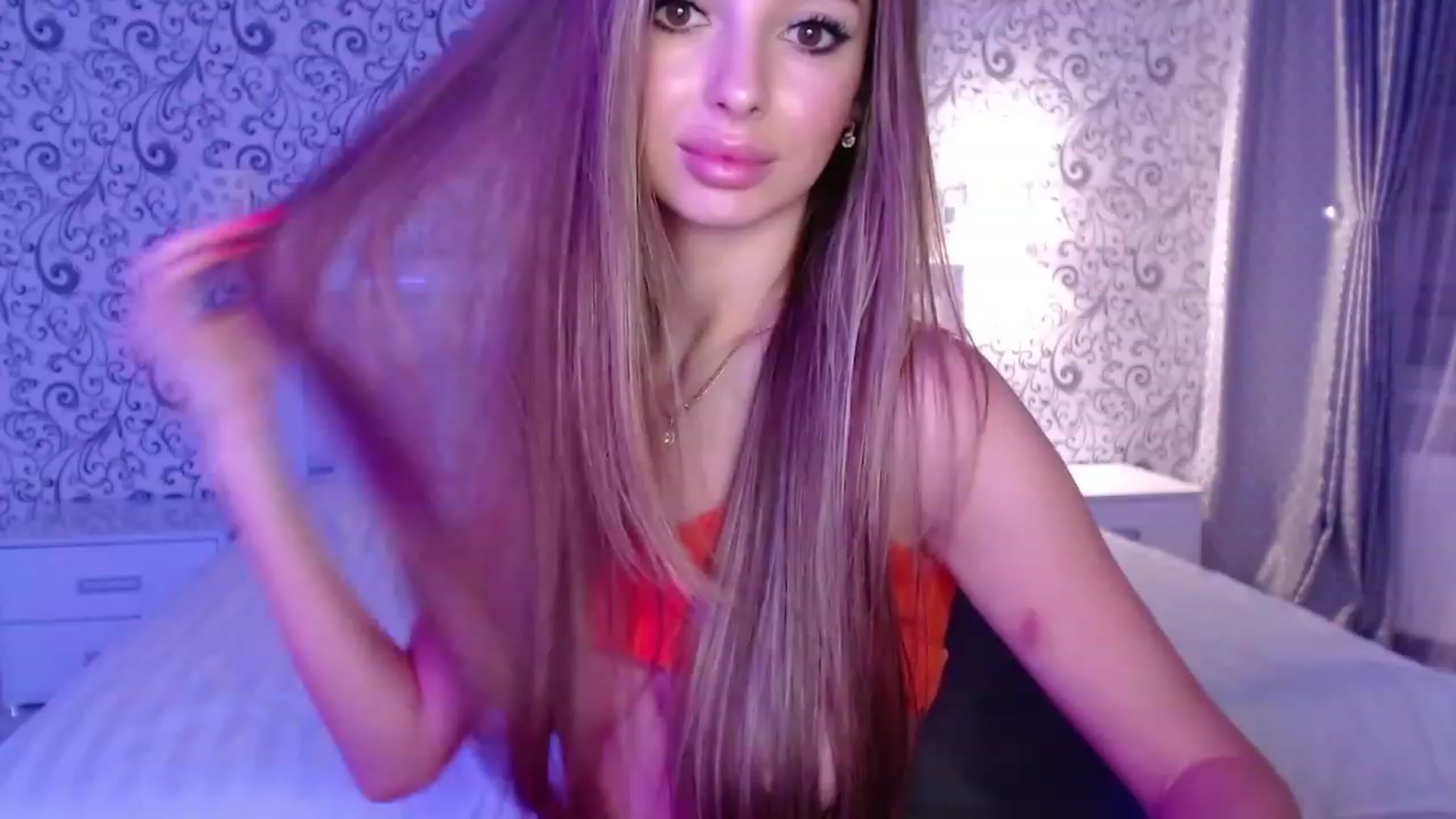 Gallery image thumbnail from AngelLove__'s myfreecams stream on, 12/18/2022, 24:07 image 8 of 20