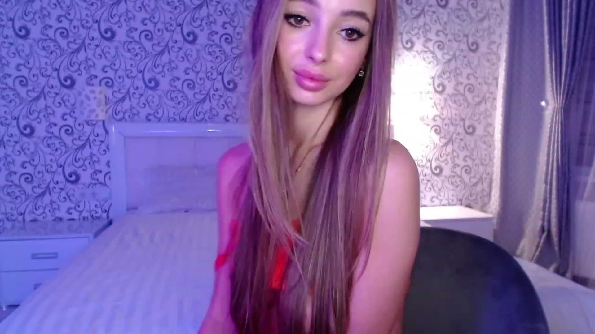 Gallery image thumbnail from AngelLove__'s myfreecams stream on, 12/18/2022, 01:55 image 13 of 20