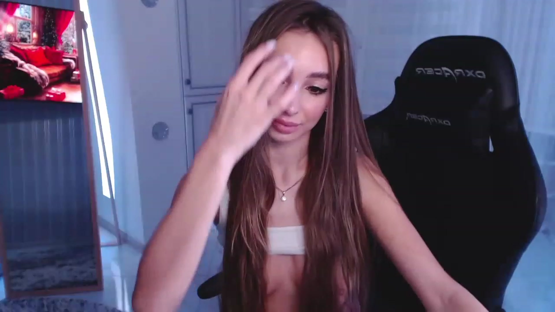 Gallery image thumbnail from AngelLove__'s myfreecams stream on, 01/05/2023, 22:42 image 14 of 20