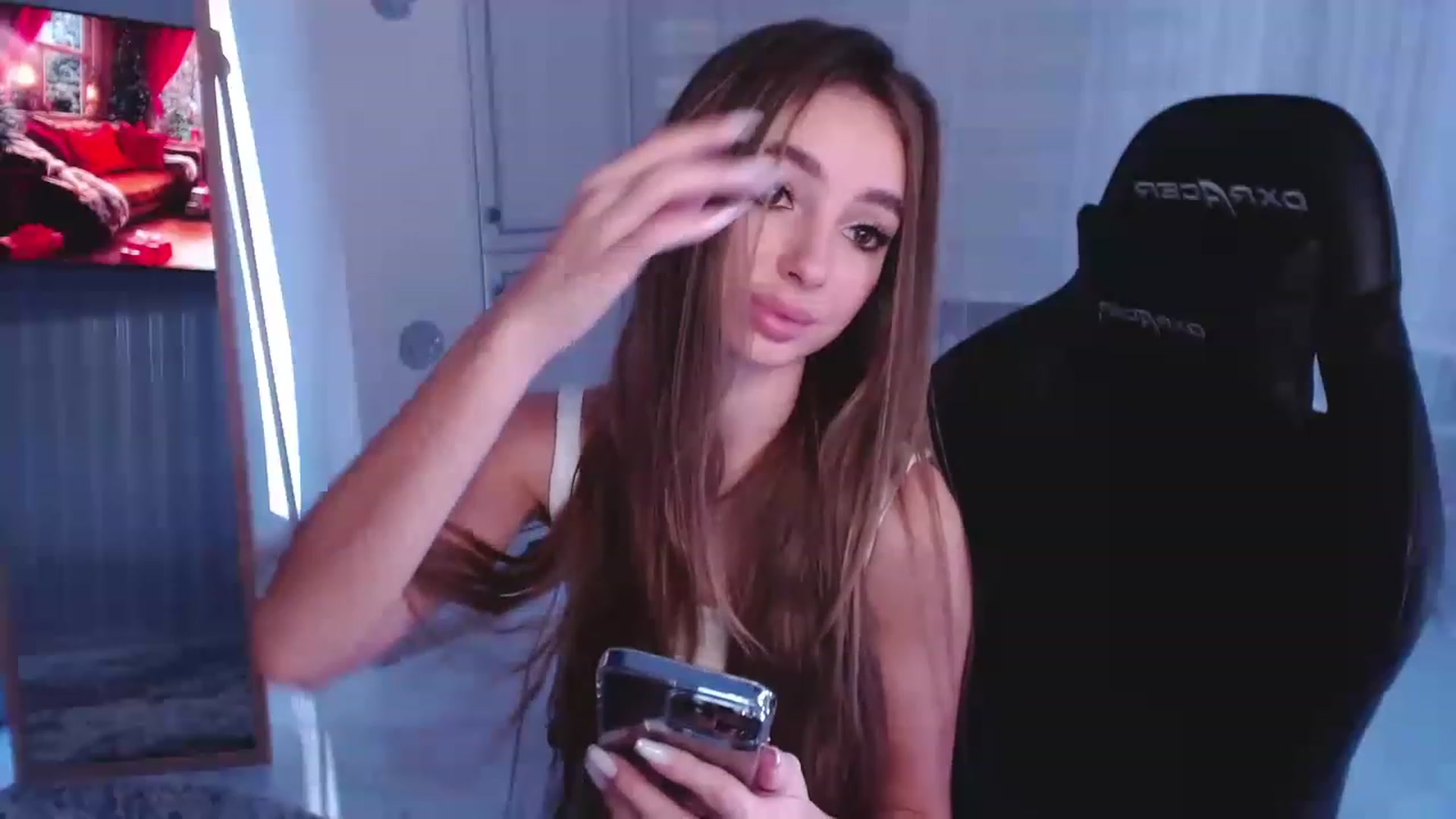 Gallery image thumbnail from AngelLove__'s myfreecams stream on, 01/05/2023, 22:42 image 15 of 20